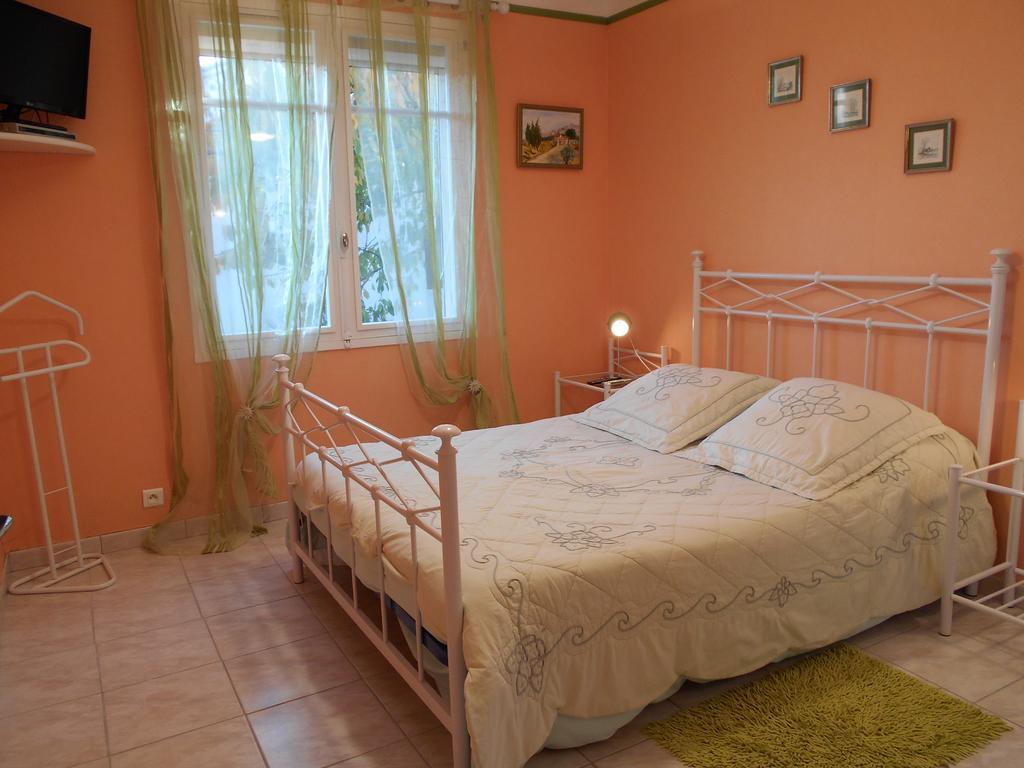 Les Tilleuls B&B Orange  Kamer foto
